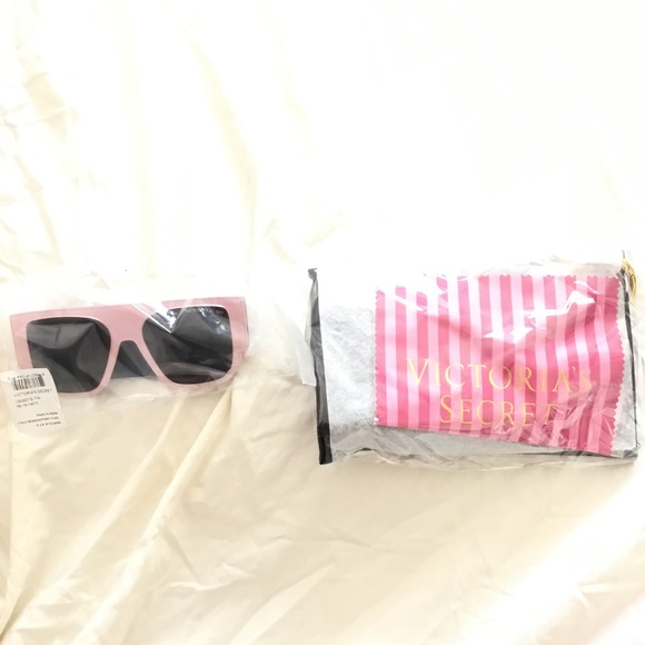 Victoria’s Secret Oversized Flat Top Sunglasses NWT main image 4
